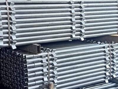 Nên mua hay thuê giàn giáo nêm?