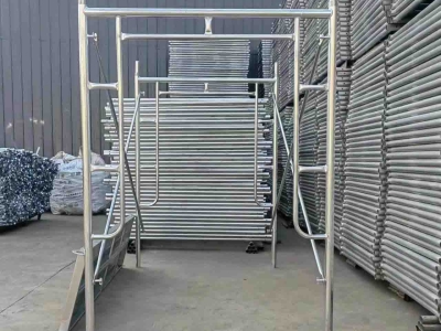 Thang giàn giáo là gì? Thang giàn giáo thường được sử dụng trong những việc gì?