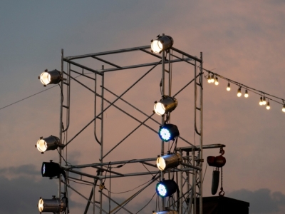 Thuê giàn giáo sự kiện giá rẻ – Giải pháp không thể thiếu cho không gian ngoài trời